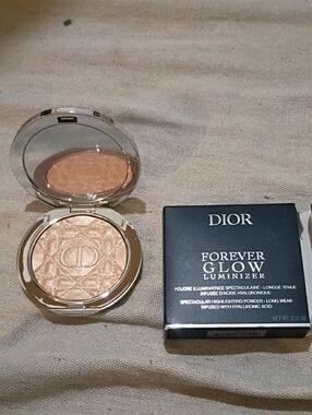 Dior Forever Glow Luminizer - Light Champagne